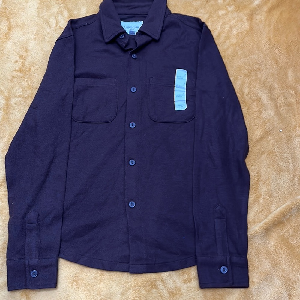 Men’s long sleeve top